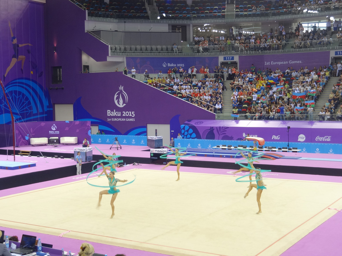 I Avropa Oyunları çərçivəsində azərbaycanlı gimnastlar lentlə hərəkət üzrə qrup yarışlarında çıxış edib (FOTO)