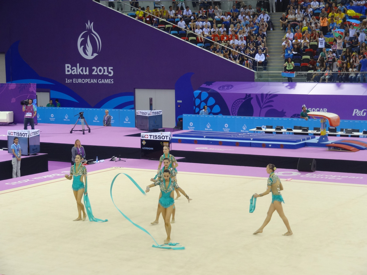 I Avropa Oyunları çərçivəsində azərbaycanlı gimnastlar lentlə hərəkət üzrə qrup yarışlarında çıxış edib (FOTO)