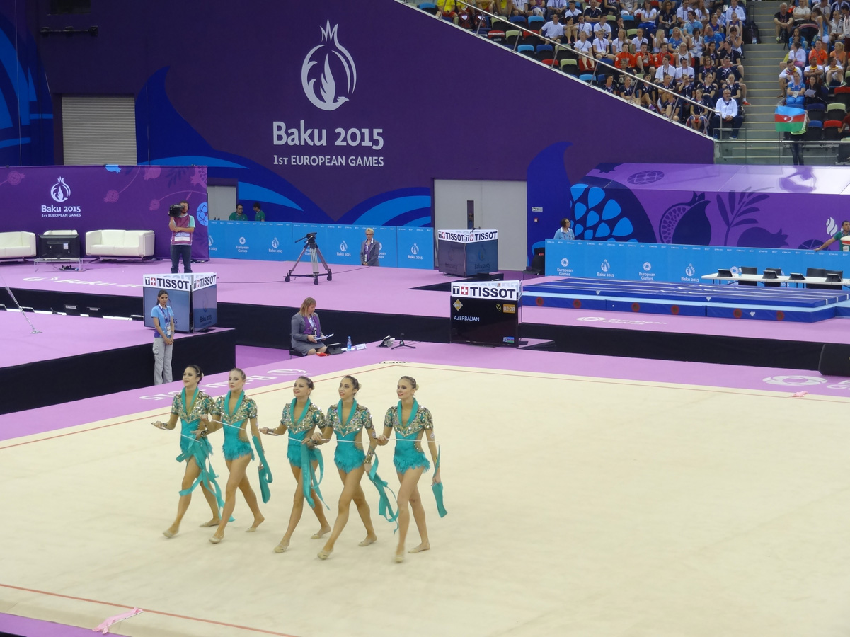I Avropa Oyunları çərçivəsində azərbaycanlı gimnastlar lentlə hərəkət üzrə qrup yarışlarında çıxış edib (FOTO)