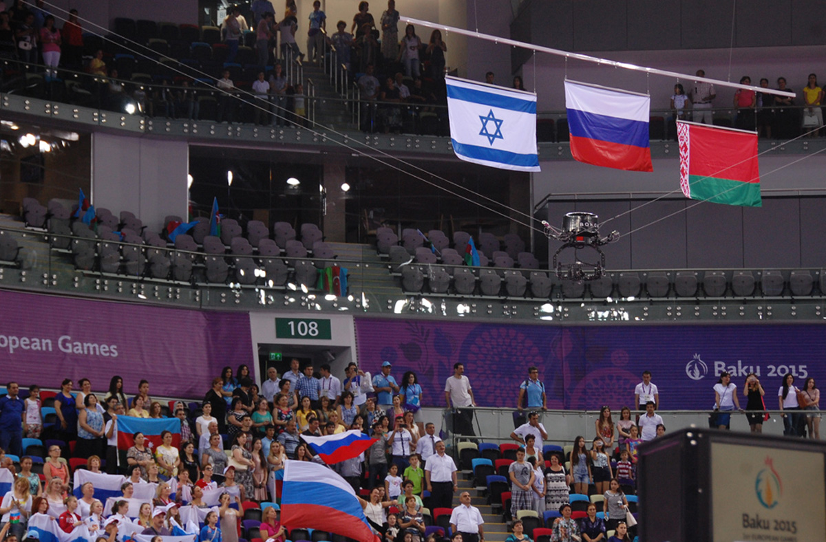 Rusiyalı gimnastlar I Avropa Oyunlarının çoxnövçülük yarışlarında qızıl medal qazandı (FOTO)
