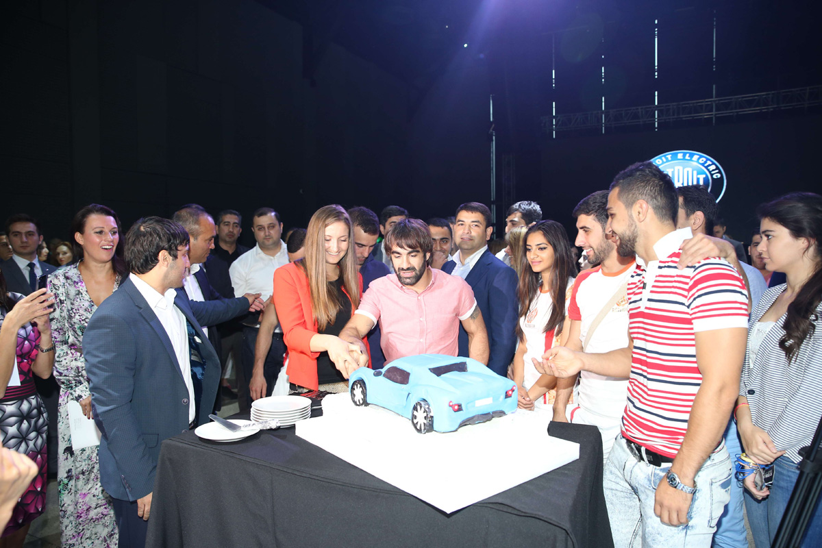 Bakıda “Detroit Electric SP:01” elektrik avtomobilinin Avropa təqdimatı olub (FOTO,VİDEO)