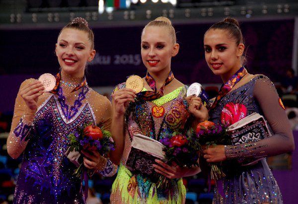 Rusiya bədii gimnastika yarışlarında iki medal qazandı (FOTO)