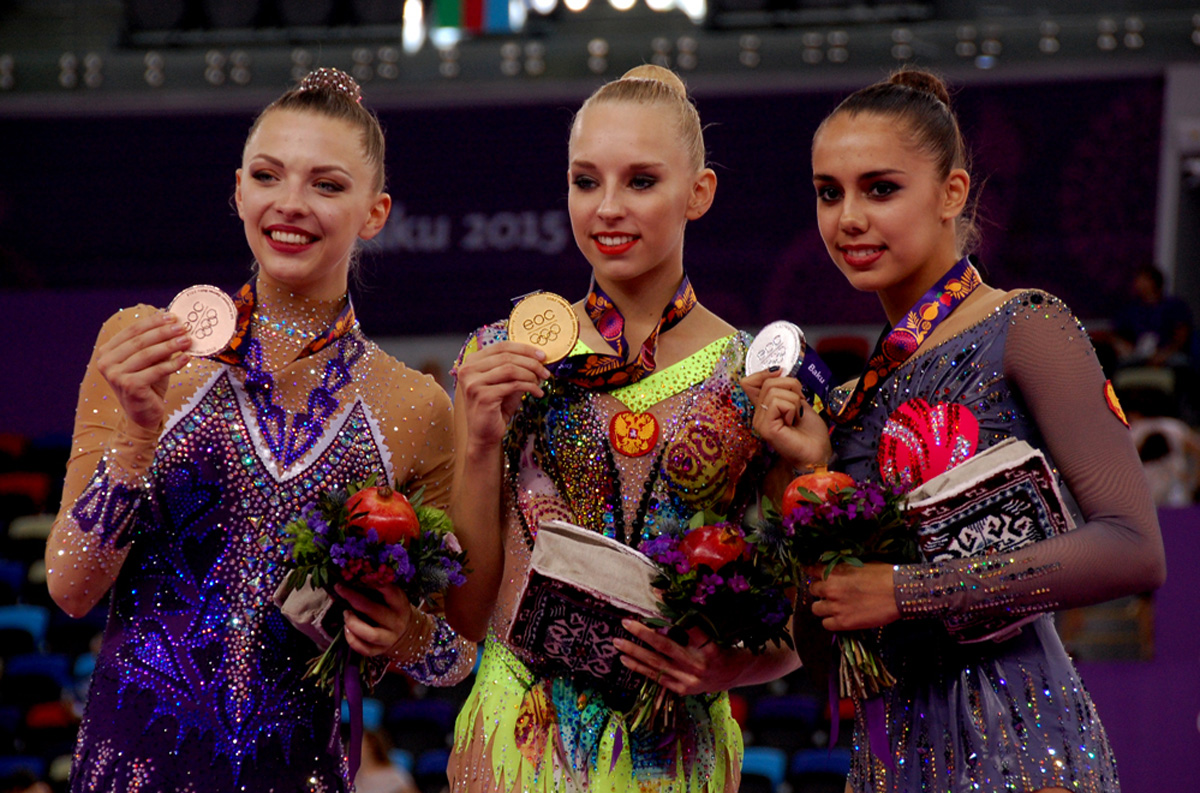 Rusiya bədii gimnastika yarışlarında iki medal qazandı (FOTO)