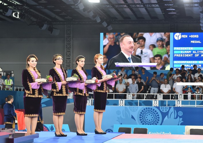 Prezident İlham Əliyev Avropa Oyunlarında qalib gələn taekvandoçuların mükafatlandırma mərasimində iştirak edib (FOTO, VİDEO)