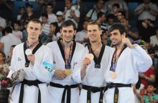 Prezident İlham Əliyev Avropa Oyunlarında qalib gələn taekvandoçuların mükafatlandırma mərasimində iştirak edib (FOTO, VİDEO)