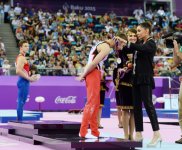 Mehriban Əliyeva idman gimnastikasında kişilər arasında qaliblərin mükafatlandırılması mərasimində iştirak edib (FOTO+VİDEO)
