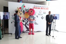 Azərbaycan Milli Olimpiya Komitəsində qalib idmançı ilə görüş keçirilib (FOTO)