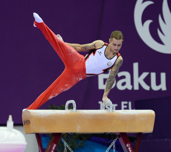Mehriban Əliyeva idman gimnastikasında kişilər arasında qaliblərin mükafatlandırılması mərasimində iştirak edib (FOTO+VİDEO)