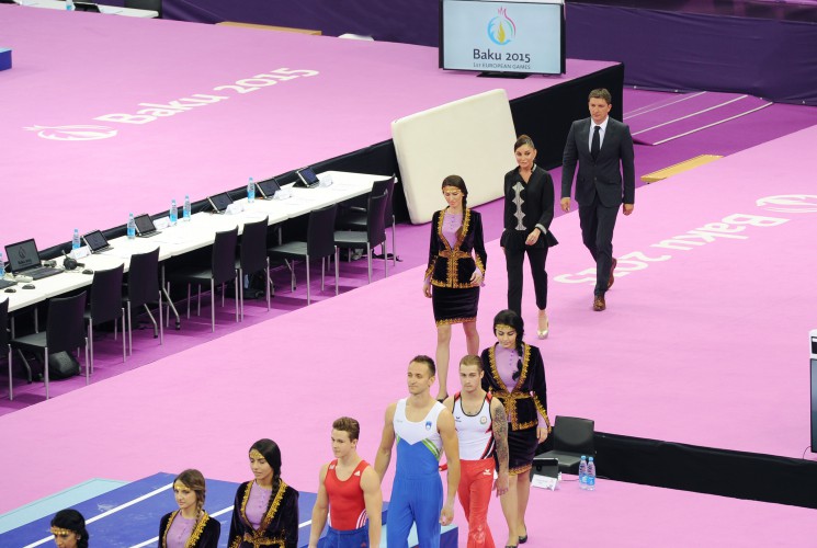 Mehriban Əliyeva idman gimnastikasında kişilər arasında qaliblərin mükafatlandırılması mərasimində iştirak edib (FOTO+VİDEO)