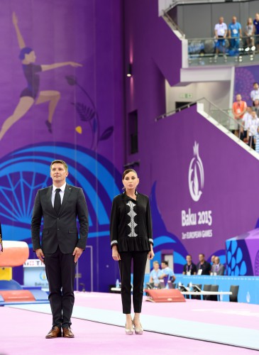 Mehriban Əliyeva idman gimnastikasında kişilər arasında qaliblərin mükafatlandırılması mərasimində iştirak edib (FOTO+VİDEO)