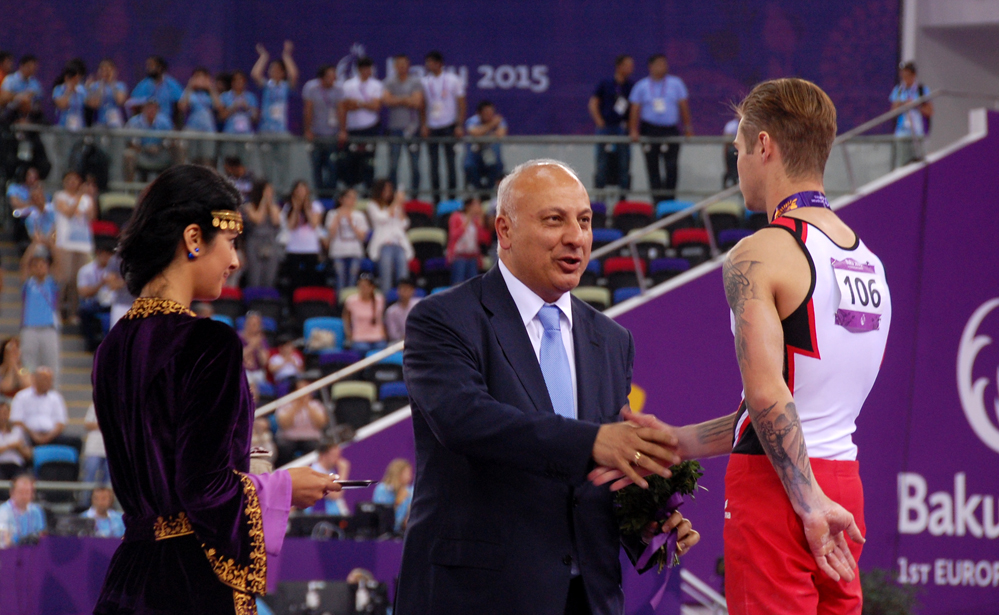 İdman gimnastikasında kişilər arasında qaliblərin mükafatlandırılması mərasimi keçirilib (FOTO+VİDEO)