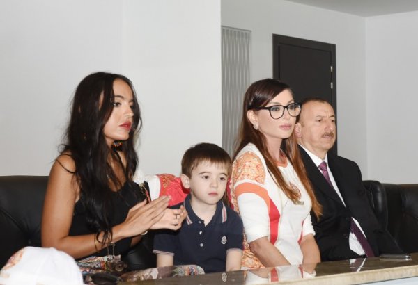 Prezident İlham Əliyev və xanımı birinci Avropa Oyunları çərçivəsində keçirilən sambo yarışlarını izləyiblər (FOTO)