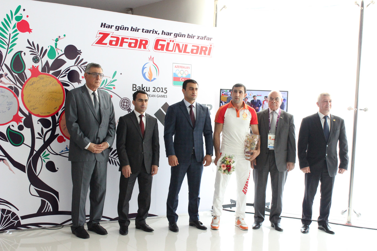MOK-da azərbaycanlı samboçularla görüş keçirilib (FOTO)