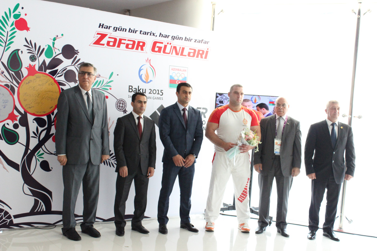 MOK-da azərbaycanlı samboçularla görüş keçirilib (FOTO)