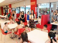 Leyla Əliyeva  Heydər Əliyev Fondunun təşəbbüsü  ilə uşaqlar üçün təşkil olunan növbəti şənlikdə iştirak edib (FOTO)