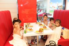 Leyla Əliyeva  Heydər Əliyev Fondunun təşəbbüsü  ilə uşaqlar üçün təşkil olunan növbəti şənlikdə iştirak edib (FOTO)