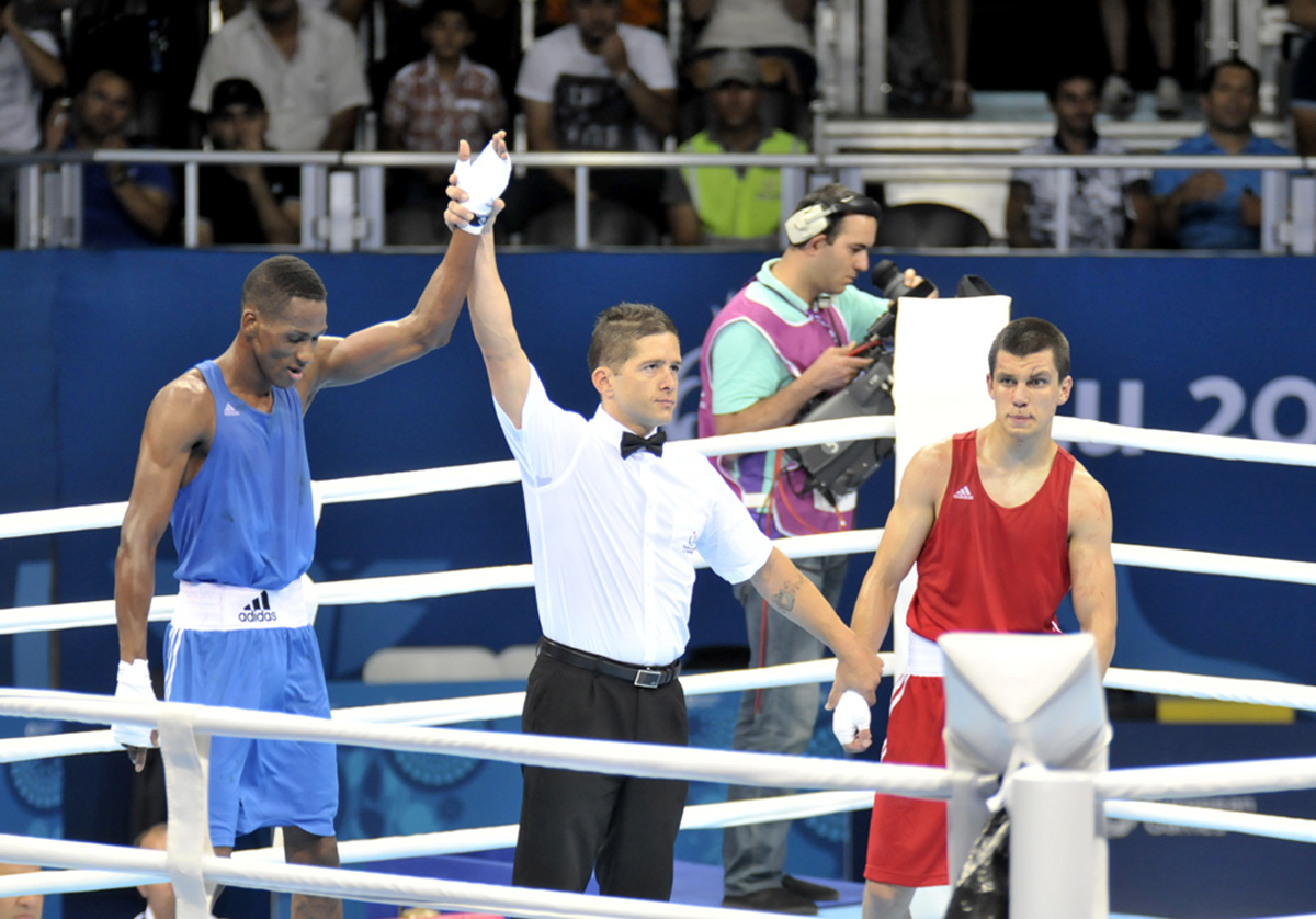 Azərbaycanın daha bir boksçusu qızıl medal qazanmaq şansı əldə etdi (FOTO)