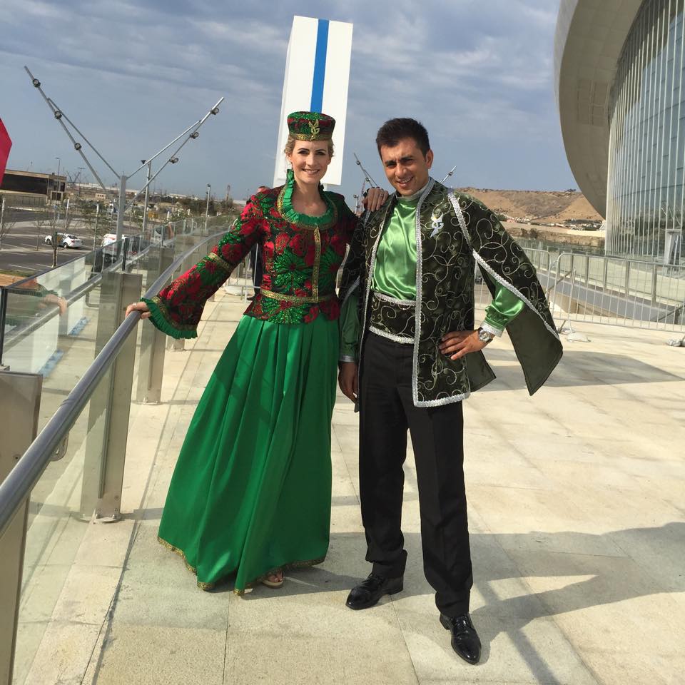 "Eurosport" və SKY TV-nin aparıcısı Azərbaycanın milli geyimində (FOTO)