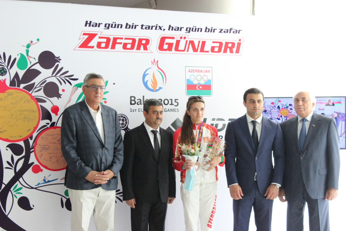 Avropa Oyunlarında medal qazanmış idmançılarımız Silahlı Qüvvələr Gününü qeyd ediblər (FOTO)