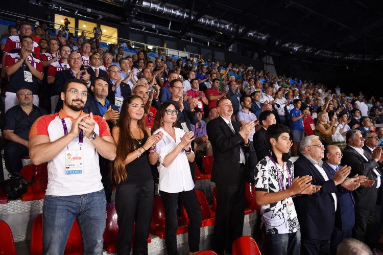 Prezident İlham Əliyev Avropa Oyunlarında qalib gələn boksçuların mükafatlandırma mərasimlərində iştirak edib (ƏLAVƏ OLUNUB) (FOTO+VİDEO)