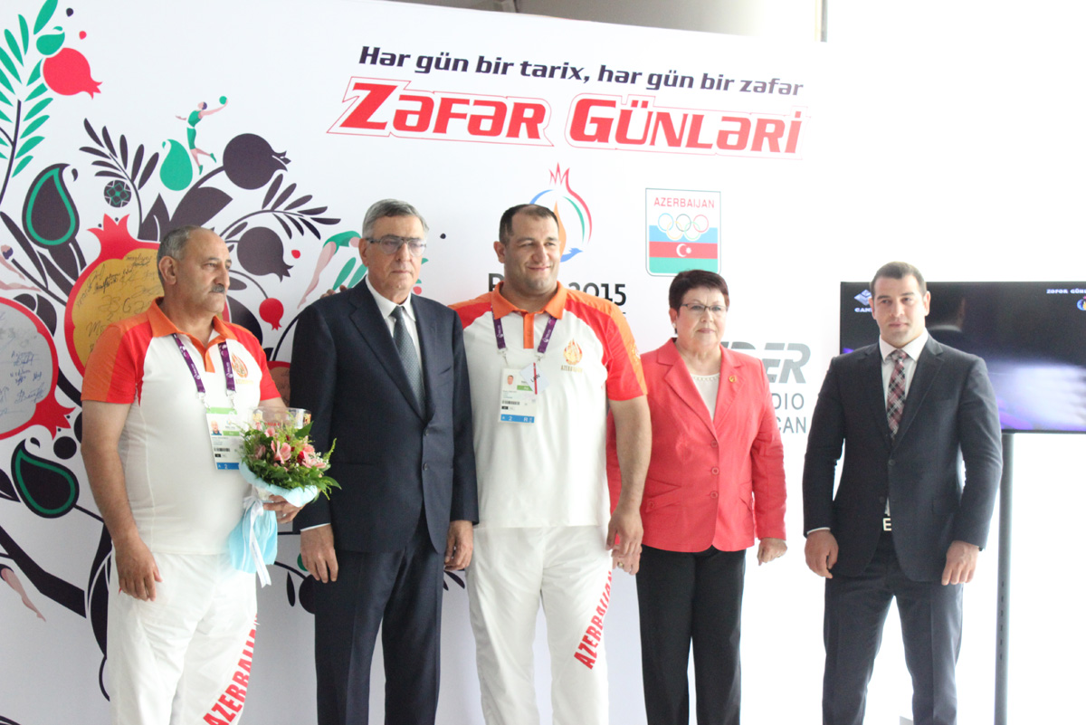 Milli Olimpiya Komitəsində Avropa Oyunlarının qalibləri ilə görüş keçirilib (FOTO)