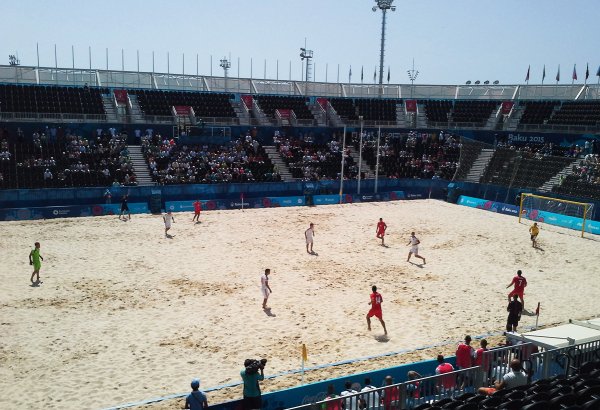 Kişilər arasında çimərlik futbolunda final mərhələsi başlayıb (FOTO)
