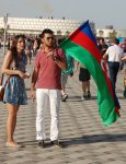 Bakı sakinləri və qonaqları Avropa Oyunlarının bağlanışında iştirak etməyə tələsirlər (FOTO)