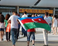 Bakı sakinləri və qonaqları Avropa Oyunlarının bağlanışında iştirak etməyə tələsirlər (FOTO)