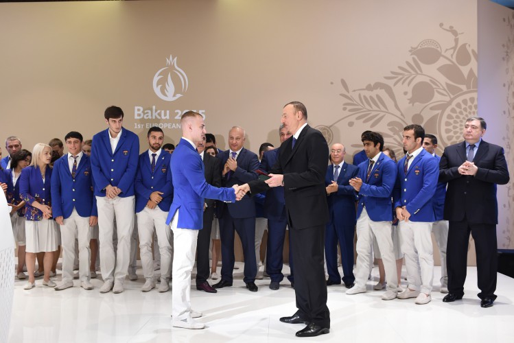 Birinci Avropa Oyunlarının təşkilində böyük xidmətlərinə görə Mehriban Əliyeva “Heydər Əliyev” ordeni ilə təltif edilib (FOTO)