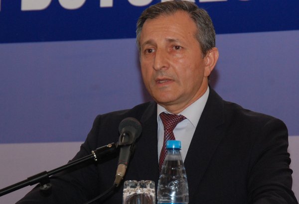 Ərəstun Mehdiyev: Mətbuatın üzərinə böyük missiya düşür (FOTO)