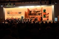 Heydər Əliyev Fondu “Milan Expo 2015”də Azərbaycan “Milli Gün”ü çərçivəsində konsert proqramı təşkil edib (FOTO)