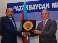 Ərəstun Mehdiyev: Mətbuatın üzərinə böyük missiya düşür (FOTO)