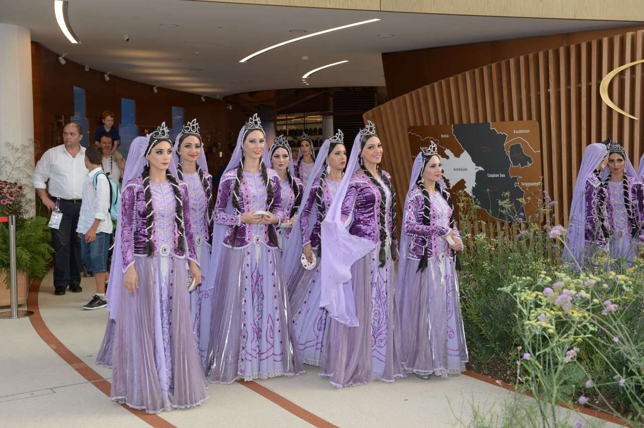 Heydər Əliyev Fondu “Milan Expo 2015”də Azərbaycan “Milli Gün”ü çərçivəsində konsert proqramı təşkil edib (FOTO)