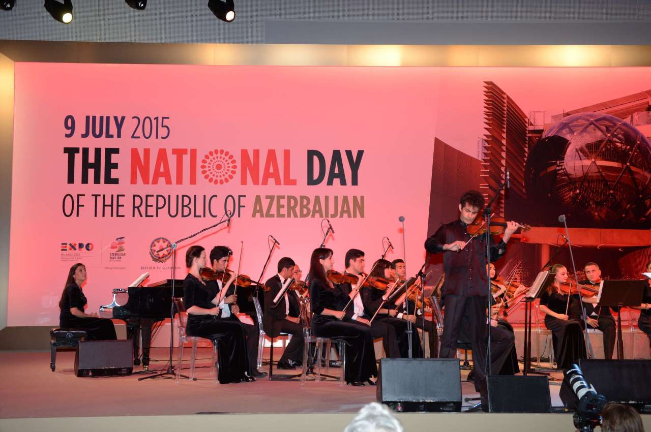 Heydər Əliyev Fondu “Milan Expo 2015”də Azərbaycan “Milli Gün”ü çərçivəsində konsert proqramı təşkil edib (FOTO)