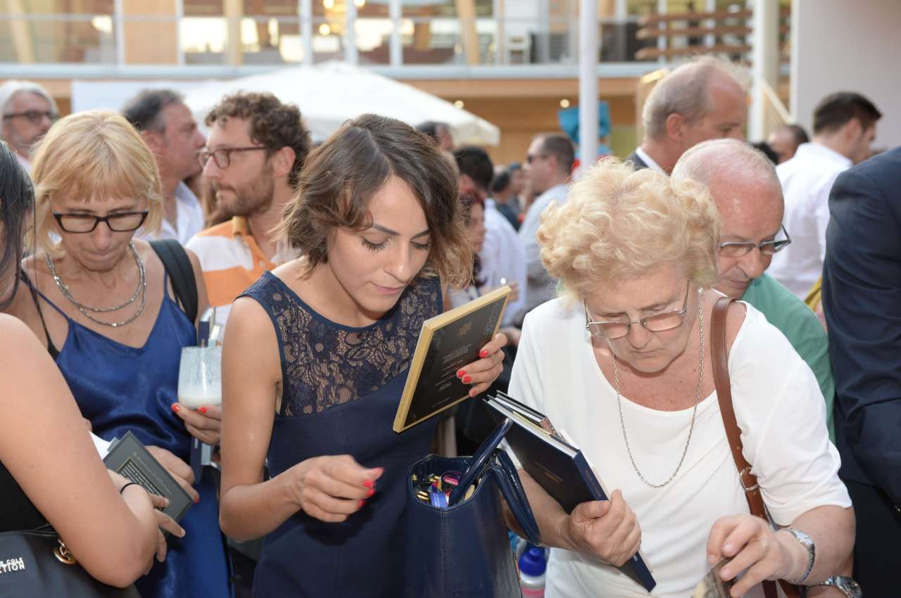 Heydər Əliyev Fondu “Milan Expo 2015”də Azərbaycan “Milli Gün”ü çərçivəsində konsert proqramı təşkil edib (FOTO)