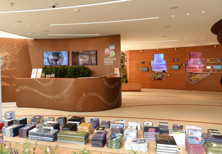 Prezident İlham Əliyev və xanımı "Milan Expo 2015" sərgisindəki Azərbaycan pavilyonunda "Milli gün" mərasimində iştirak ediblər (FOTO)