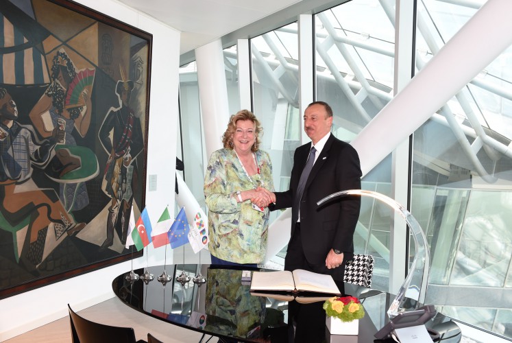 Prezident İlham Əliyev və xanımı "Milan Expo 2015" sərgisindəki Azərbaycan pavilyonunda "Milli gün" mərasimində iştirak ediblər (FOTO)