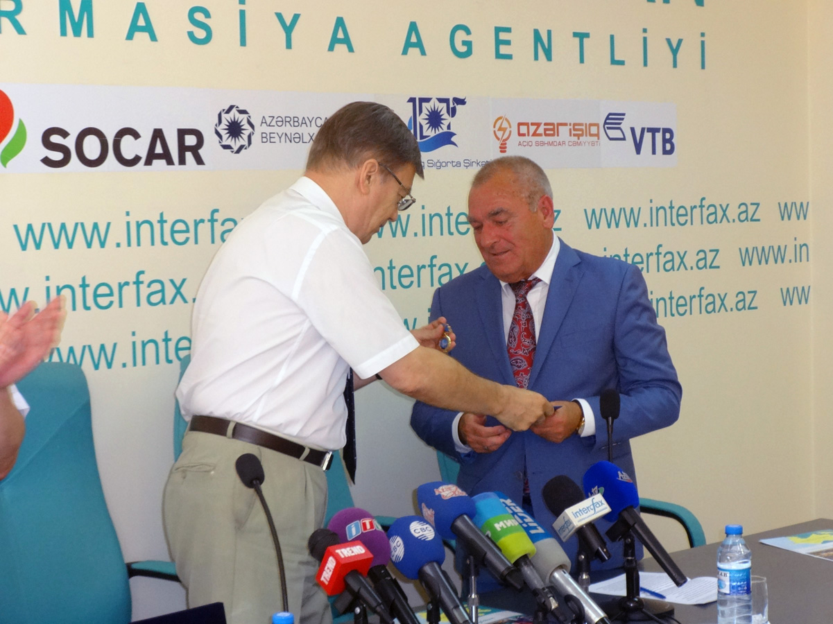"İnterfaks-Azərbaycan"ın baş direktoru təltif edilib (FOTO)