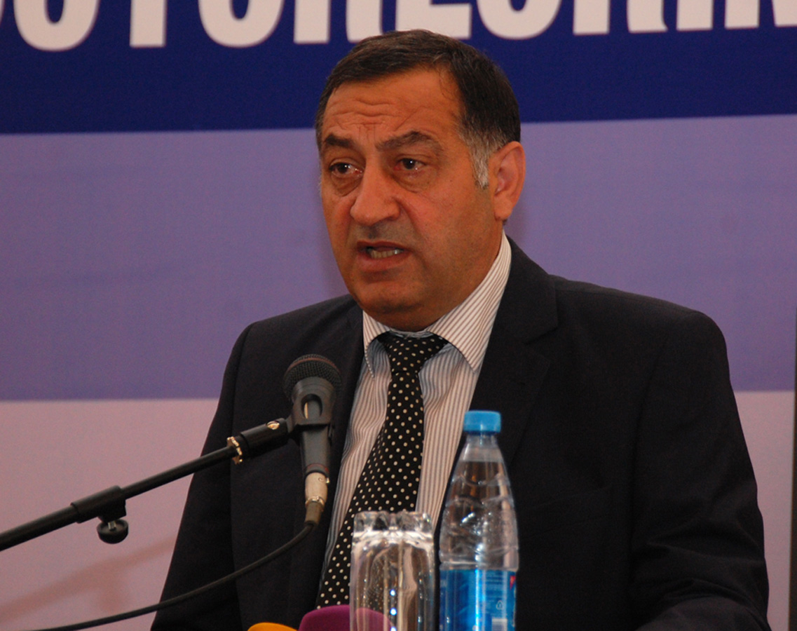 Ərəstun Mehdiyev: Mətbuatın üzərinə böyük missiya düşür (FOTO)