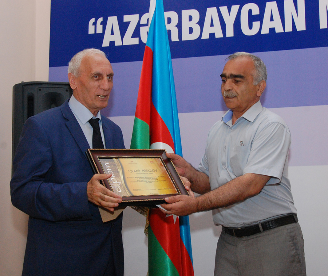 Ərəstun Mehdiyev: Mətbuatın üzərinə böyük missiya düşür (FOTO)