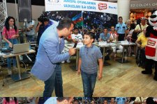 “Park Bulvar”, “Shokki Mokki” və “Day.Az”-ın təşkilati dəstəyi ilə Avropa Oyunları çempionlarının avtoqraf-sessiyası keçirildi (FOTO)