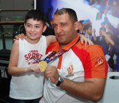 “Park Bulvar”, “Shokki Mokki” və “Day.Az”-ın təşkilati dəstəyi ilə Avropa Oyunları çempionlarının avtoqraf-sessiyası keçirildi (FOTO)