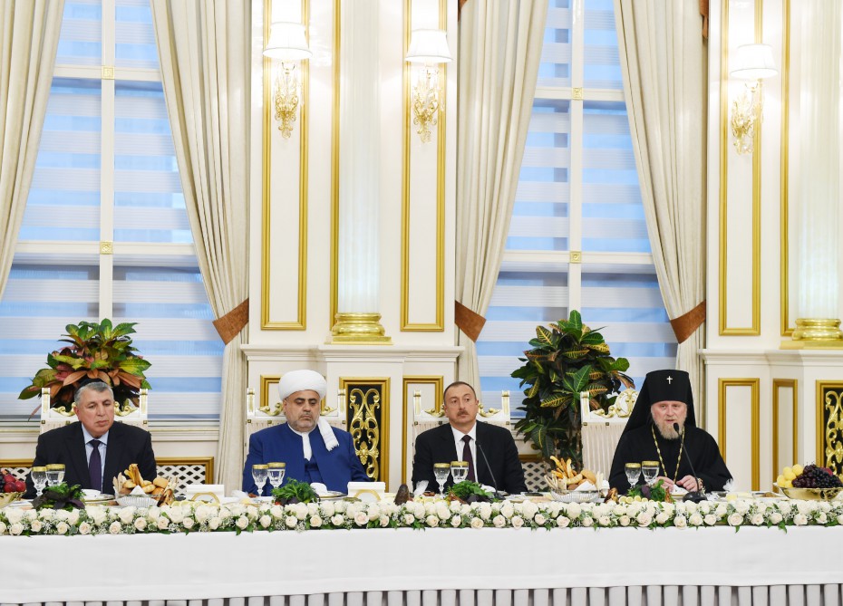 Prezident İlham Əliyev: Azərbaycanın uğurlarına heç bir qüvvə təsir edə bilməz (ƏLAVƏ OLUNUB) (FOTO)