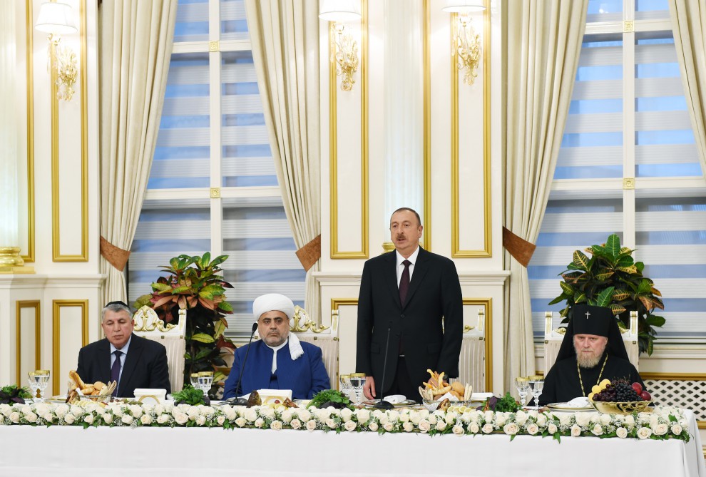 Prezident İlham Əliyev: Azərbaycanın uğurlarına heç bir qüvvə təsir edə bilməz (ƏLAVƏ OLUNUB) (FOTO)