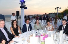 Birinci xanım Mehriban Əliyeva: “Fransa-Azərbaycan münasibətləri son illər bir çox sahələrdə sürətlə inkişaf edir” (ƏLAVƏ OLUNUB)(FOTO)