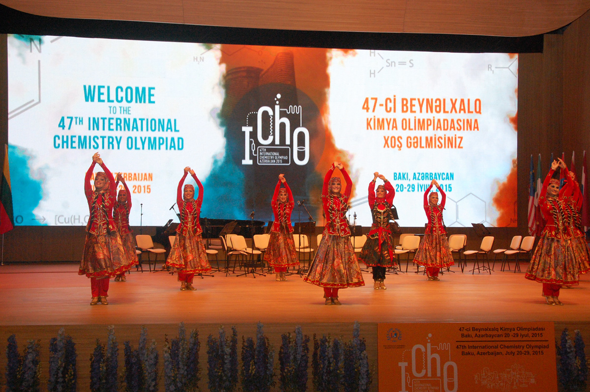 Nərgiz Paşayeva: Gələcəyin kimyaçı alimləri qəlblərində daim dərk etmək, kəşf etmək hünərini daşımalıdırlar (ƏLAVƏ OLUNUB) (FOTO)