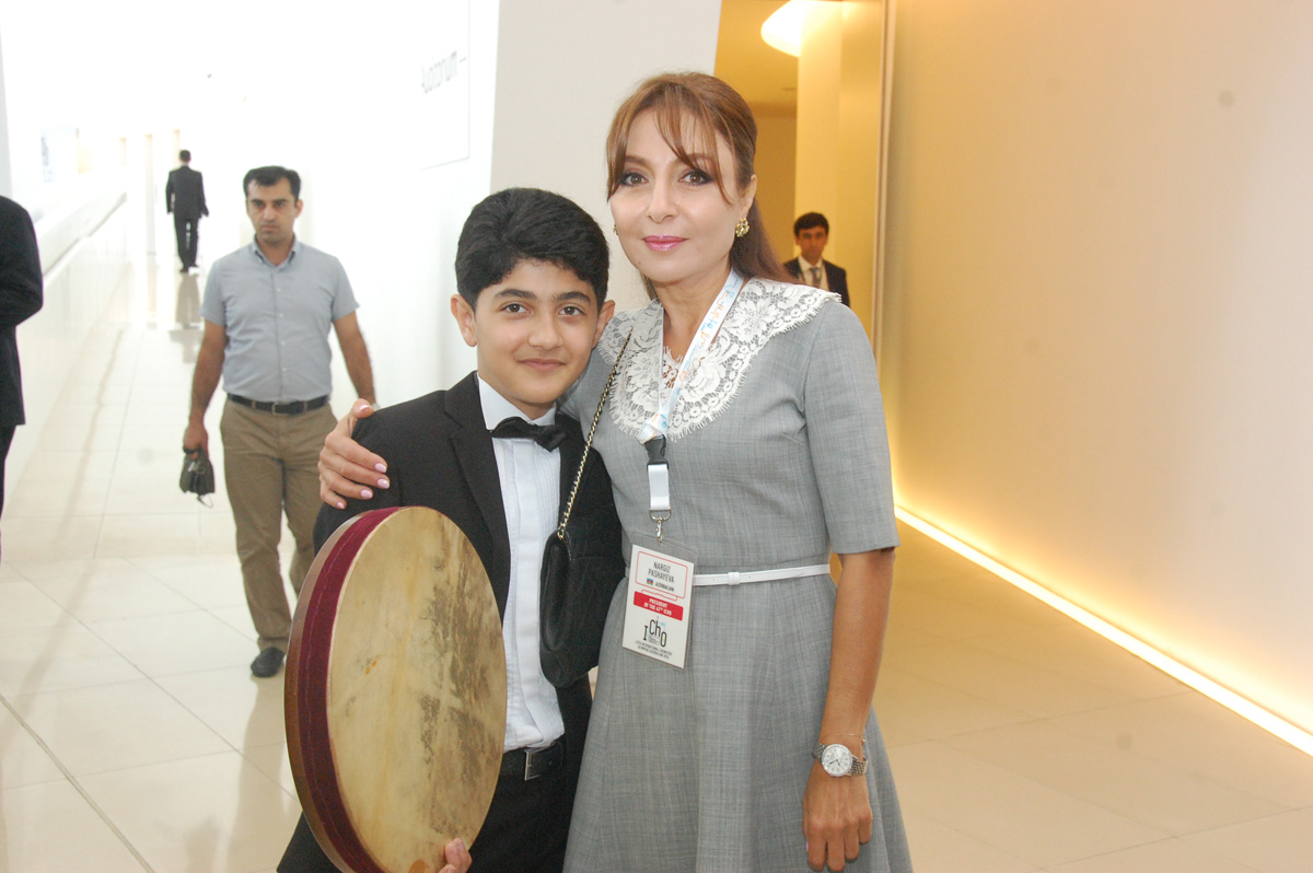 Nərgiz Paşayeva: Gələcəyin kimyaçı alimləri qəlblərində daim dərk etmək, kəşf etmək hünərini daşımalıdırlar (ƏLAVƏ OLUNUB) (FOTO)