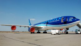 AZAL aviabiletlərin qiymətinin azaldılması səbəbindən bəzi reysləri bağlaya bilər (FOTO)