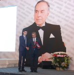 Prezident İlham Əliyevin sərəncamları ilə təltif edilmiş KİV nümayəndələrinə mükafatlar təqdim edilib (FOTO)