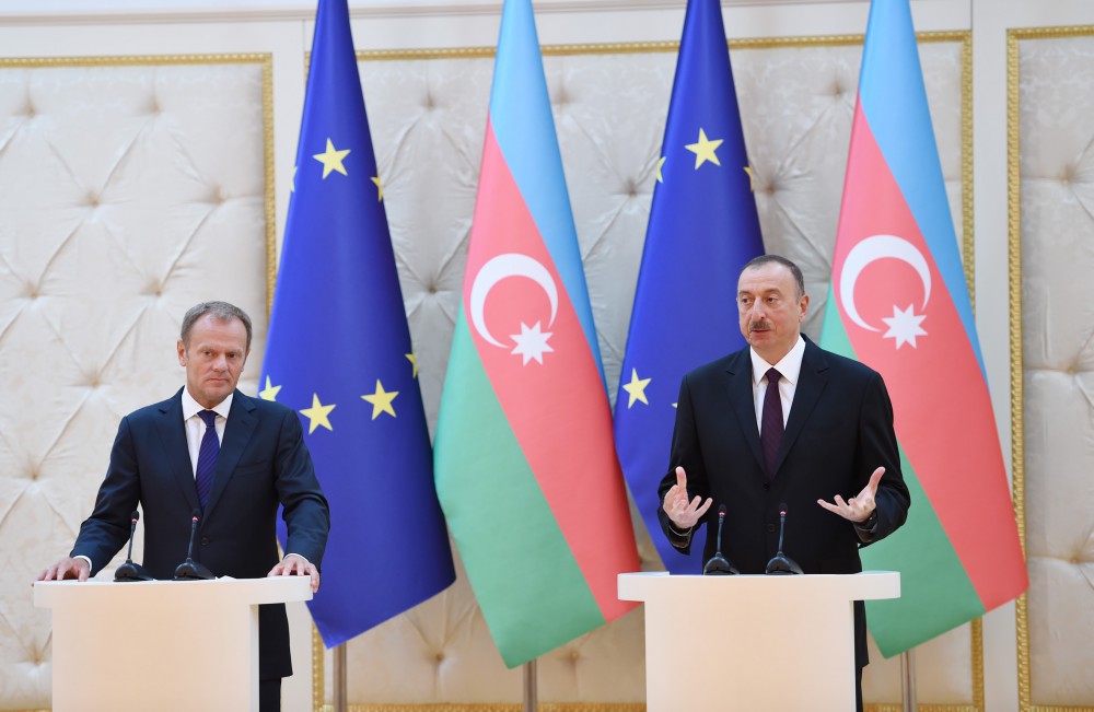 İlham Əliyev və Avropa İttifaqı Şurasının prezidenti bəyanatlarla çıxış etdilər (FOTO)